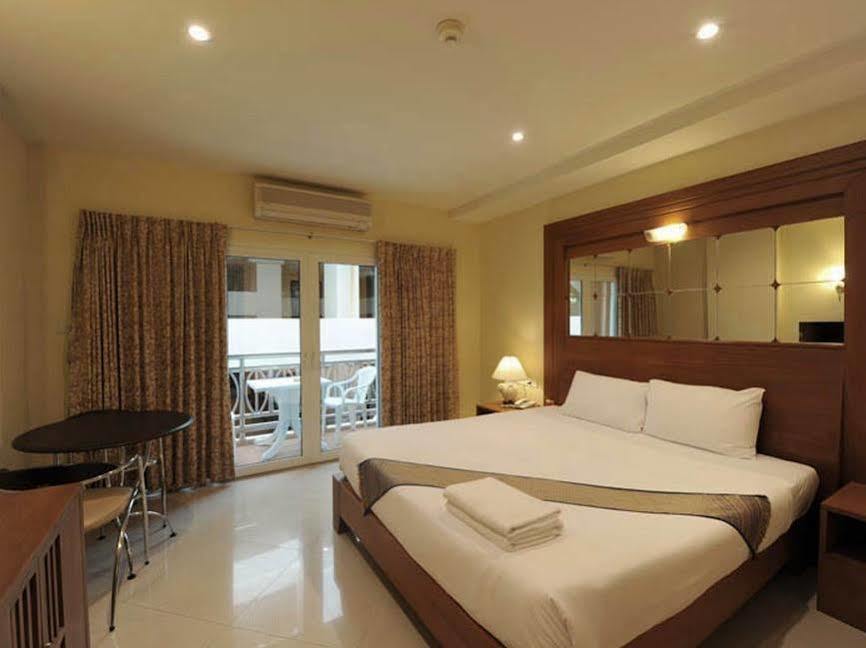 Whitehouse Condotel Pattaya Luaran gambar